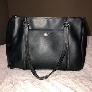 Authentic Coach Peyton Leather Double zip handbag